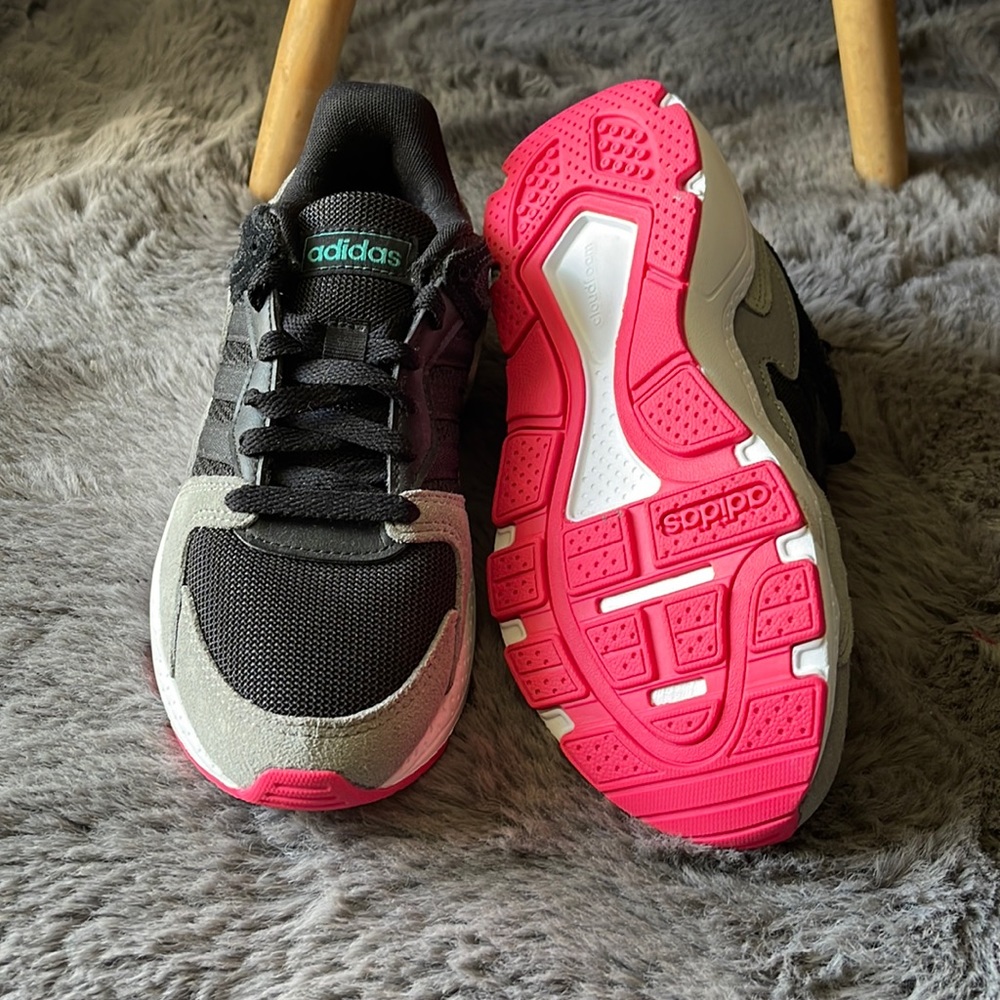 Girls Adidas cloud foam shoes